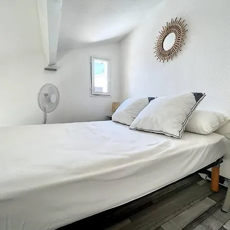 Maison 6 Couchages Cyprien Holiday home *